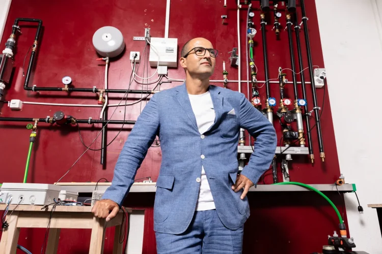 Ramzi Bouzerda, Founder, CEO - Droople